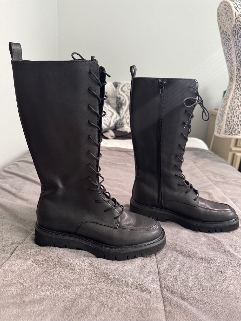 House of Harlow 1960 Revolve collab Black leather Lace-Up Knee combat Boots 8